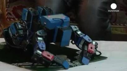 namaz-kilan-robot1
